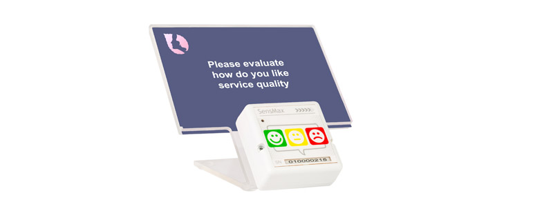 Draadloze SensMax klantfeedbackterminals op verschillende servicepunten